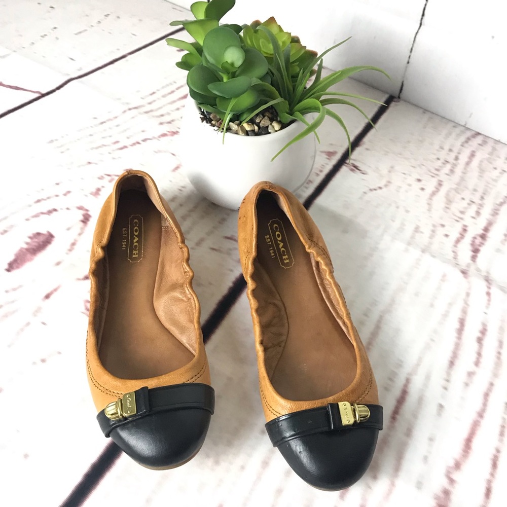 Coach Leather Delphine Flats Tan And Black